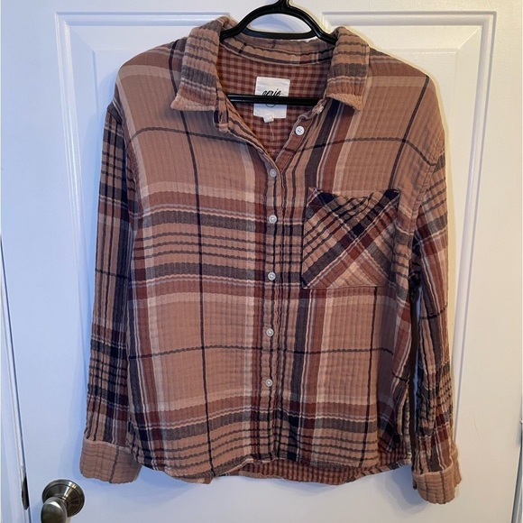 Aerie - Flannel - Size Medium - Picture 1 of 5